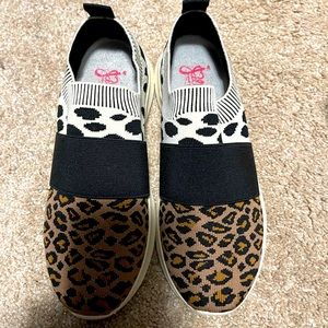 Jellypop tennis shoes